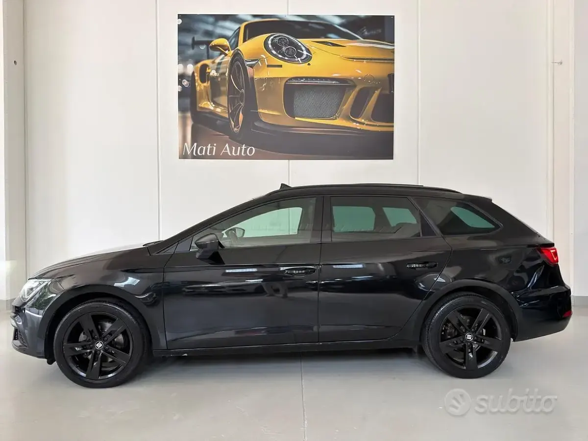 Usata Seat Leon ST Black Edition 116 CV (85 kW) 2020 Nero Station wagon