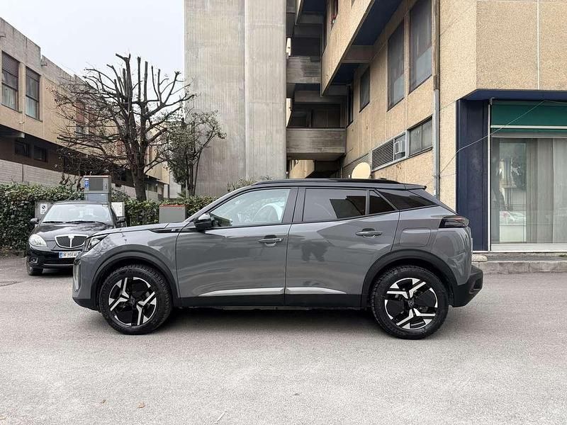 Usata Peugeot e-2008 GT 114 kW (156 CV) 2023 Grigio SUV