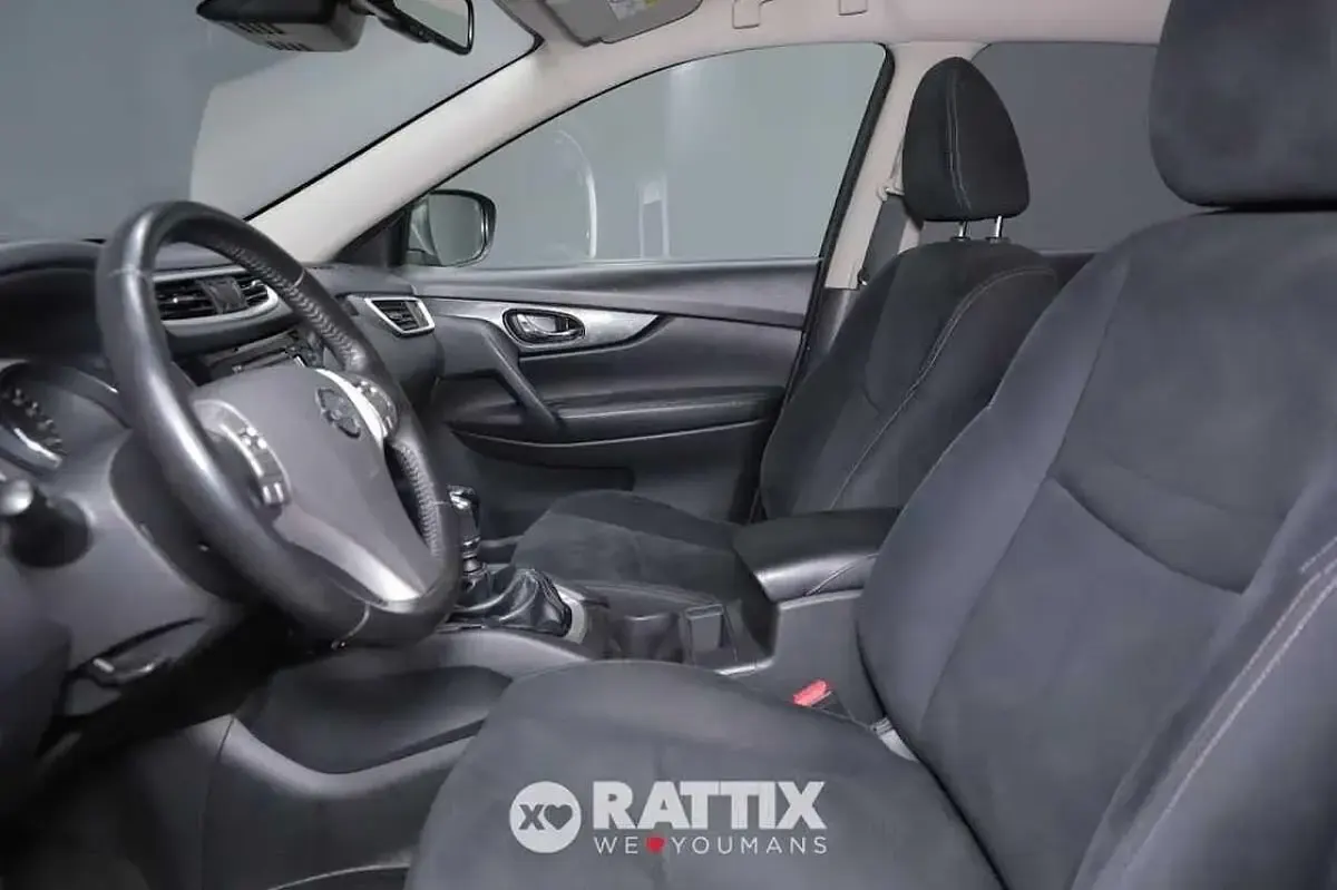 Usata Nissan X-Trail Tekna 131 CV (96 kW) 2017 Grigio SUV