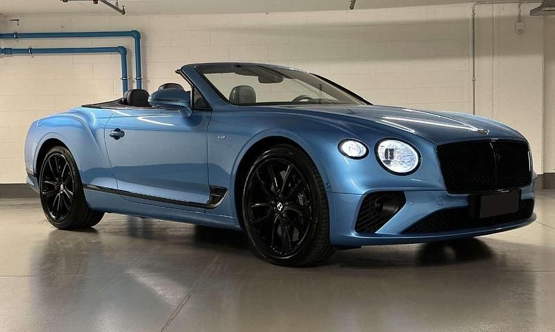 Usata Bentley Continental GT Convertible 549 CV (403 kW) 2022 Blu/azzurro Cabrio