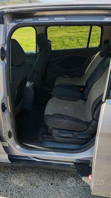 Usata Ford C-MAX 115 CV (84 kW) 2011 Grigio Monovolume