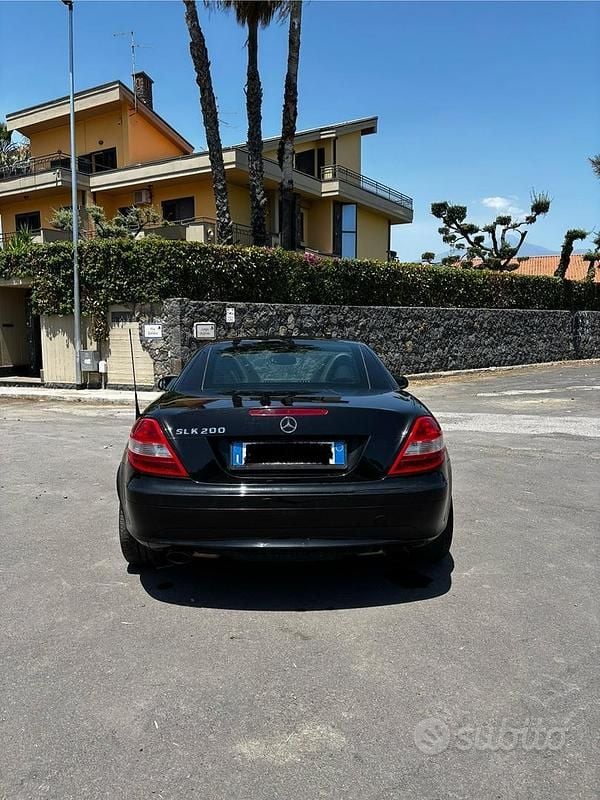 Usata Mercedes SLK200 163 CV (119 kW) 2008 Nero Cabrio
