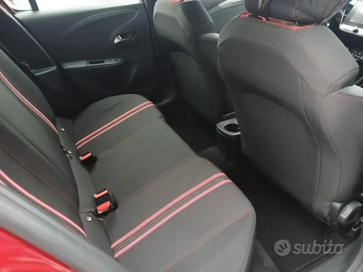 Occasion Opel Corsa GS Line 102 PK (75 kW) 2022 Rood Hatchback