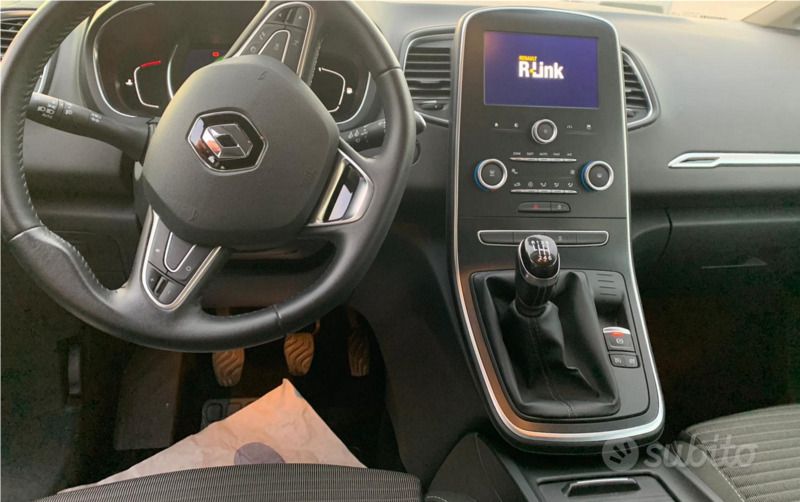 Usata Renault Scénic IV 110 CV (80 kW) 2018 Grigio Monovolume