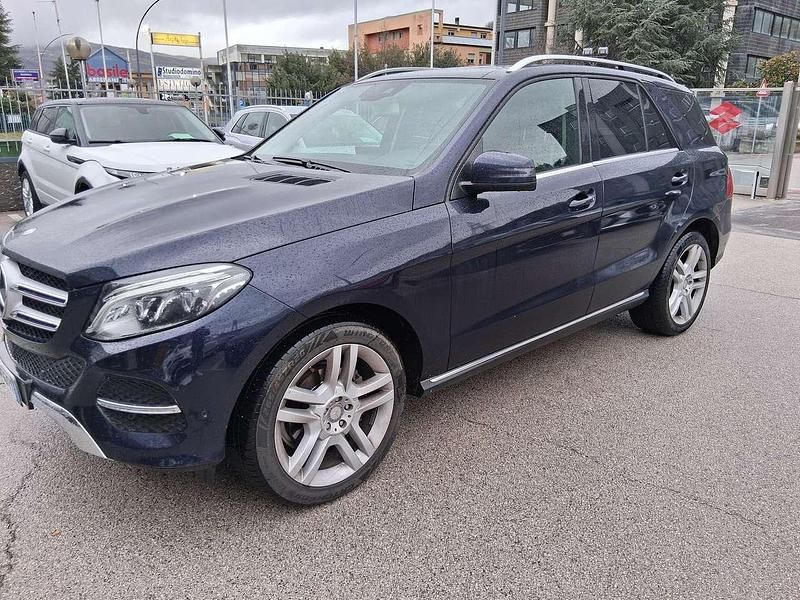 Usata Mercedes GLE250 Premium Plus 204 CV (150 kW) 2017 Blu/azzurro SUV