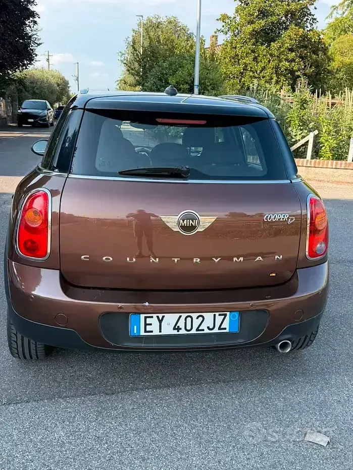 Usata Mini Cooper 111 CV (81 kW) 2015 Marrone Utilitaria