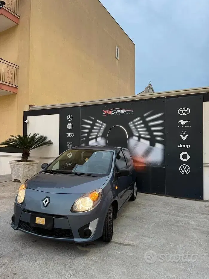 Usata Renault Twingo 75 CV (55 kW) 2011 Grigio Utilitaria