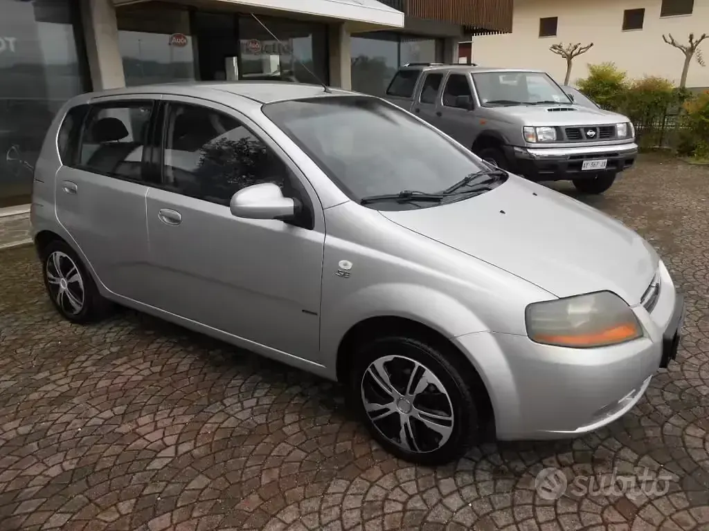 Usata Chevrolet Kalos SE 72 CV (52 kW) 2008 Grigio Berlina