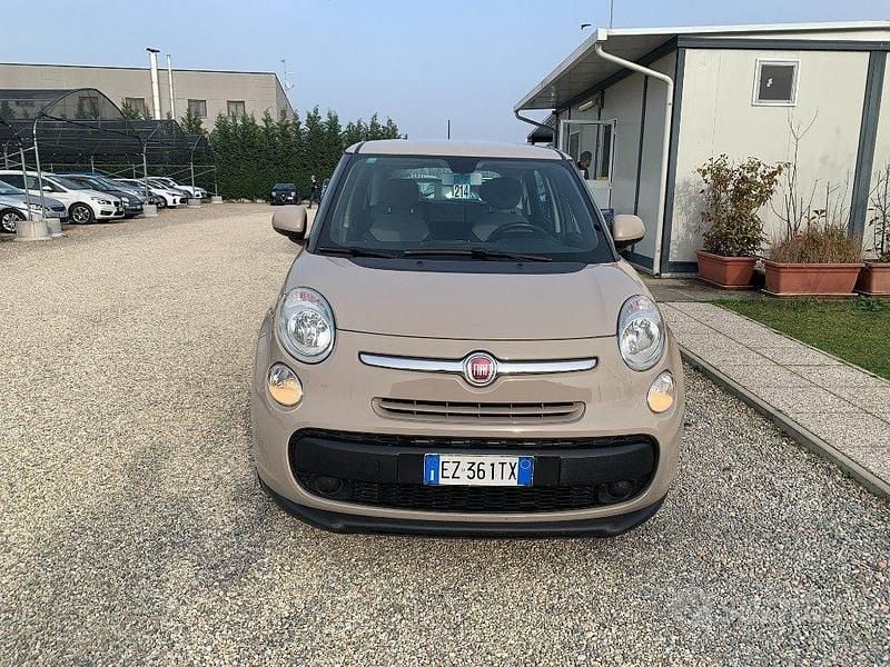 Usata Fiat 500L Lounge 120 CV (88 kW) 2015 Beige Monovolume
