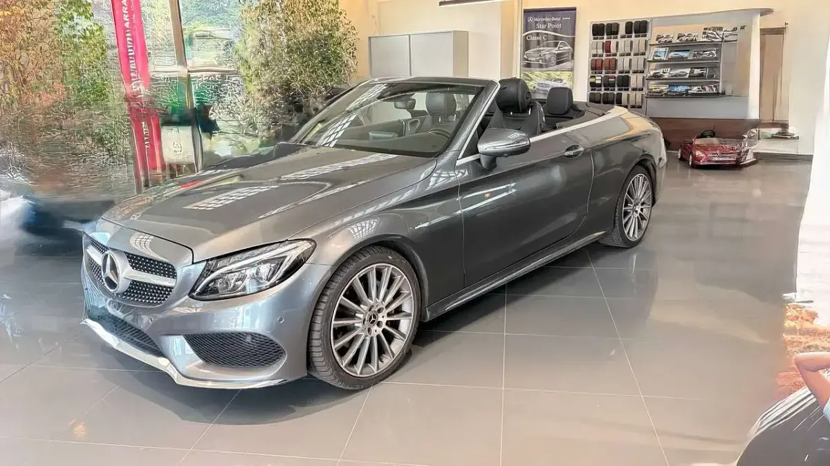 Usata Mercedes C220 Premium 170 CV (125 kW) 2018 Grigio Cabrio