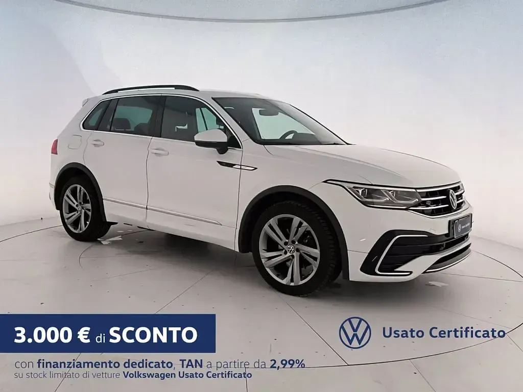 Usata VW Tiguan R-line 150 CV (110 kW) 2022 Pure white SUV