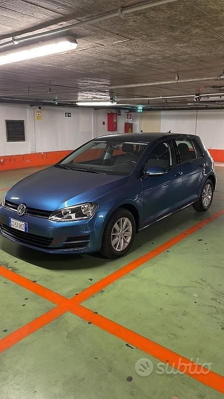 Usata VW Golf Sportsvan 173 CV (127 kW) 2017 Blu/azzurro Monovolume
