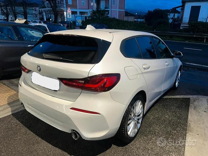 Usata BMW 120 Advantage 190 CV (139 kW) 2020 Bianco Utilitaria