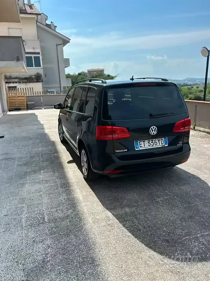 Usata VW Touran 150 CV (110 kW) 2013 Nero Monovolume