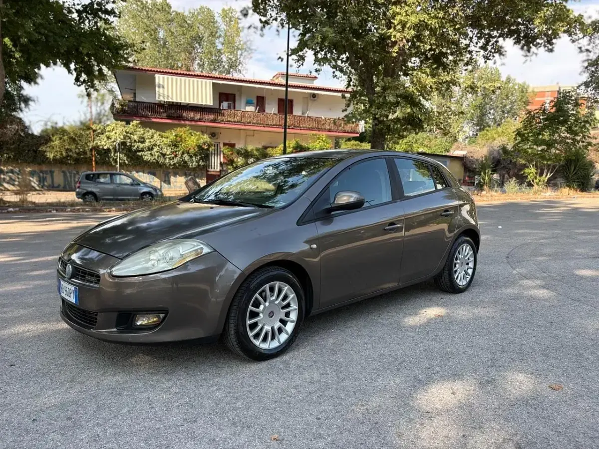 Usata Fiat Bravo Emotion 119 CV (87 kW) 2007 Beige Utilitaria