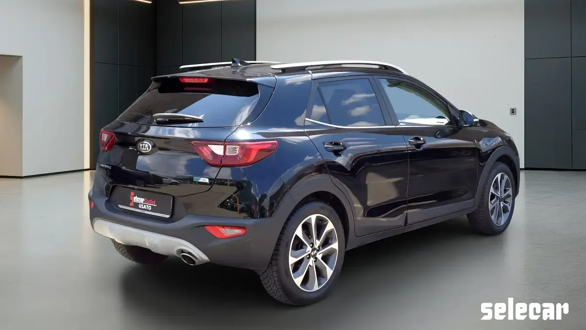 Usata Kia Stonic 97 CV (71 kW) 2020 Nero SUV