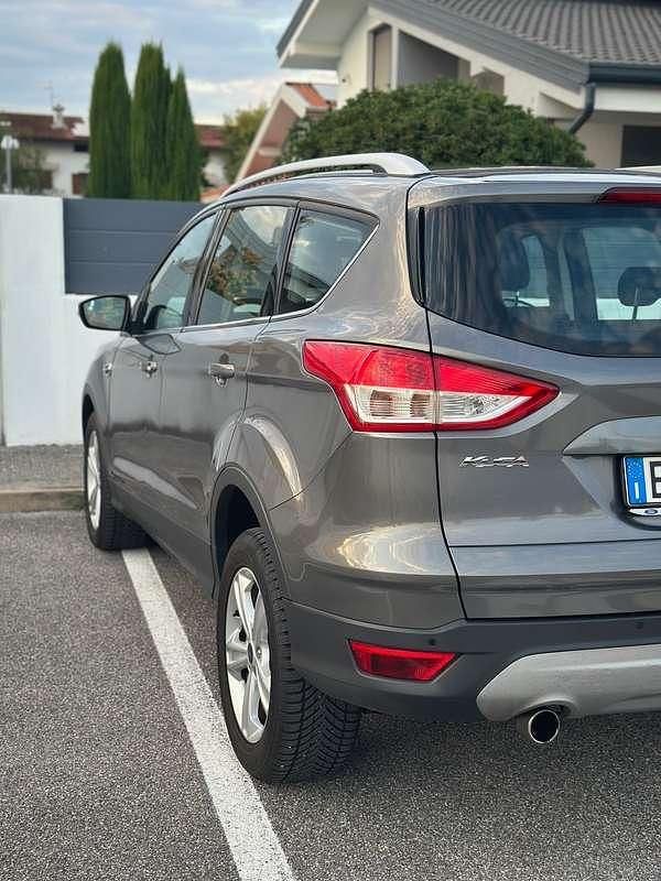 Usata 2013 Ford Kuga SUV | 10.600 € (Molto cara) - Immagine 1/4