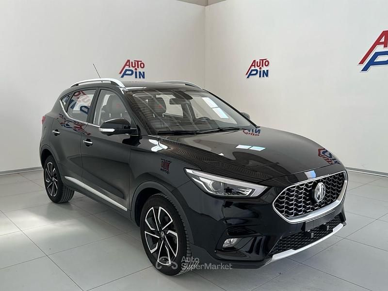 Usata MG ZS Luxury 106 CV (77 kW) 2024 Nero SUV