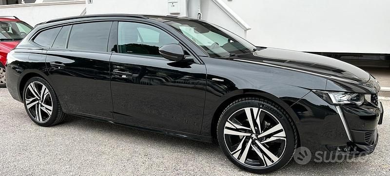 Usata Peugeot 508 GT-line 130 CV (95 kW) 2020 Nero Station wagon