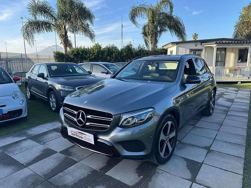 Usata Mercedes GLC220 170 CV (125 kW) 2016 Grigio Monovolume