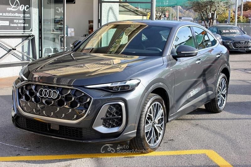 Nuova Audi Q5 Sportback S-Line 204 CV (150 kW) 2025 Gray SUV