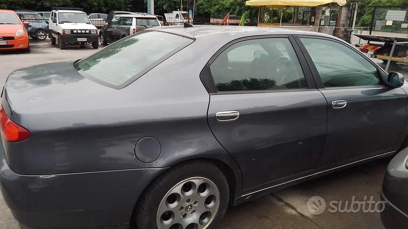 Usata Alfa Romeo 166 1998 Grigio Berlina