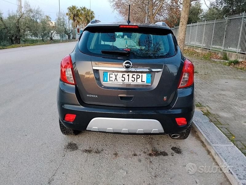 Usata Opel Mokka 140 CV (102 kW) 2014 Grigio SUV