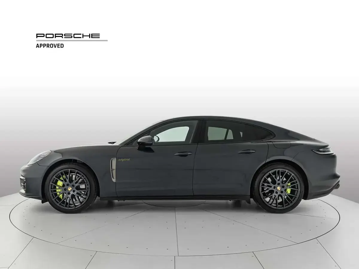 Usata Porsche Panamera 4 Platinum Edition 330 CV (242 kW) 2023 Other Utilitaria