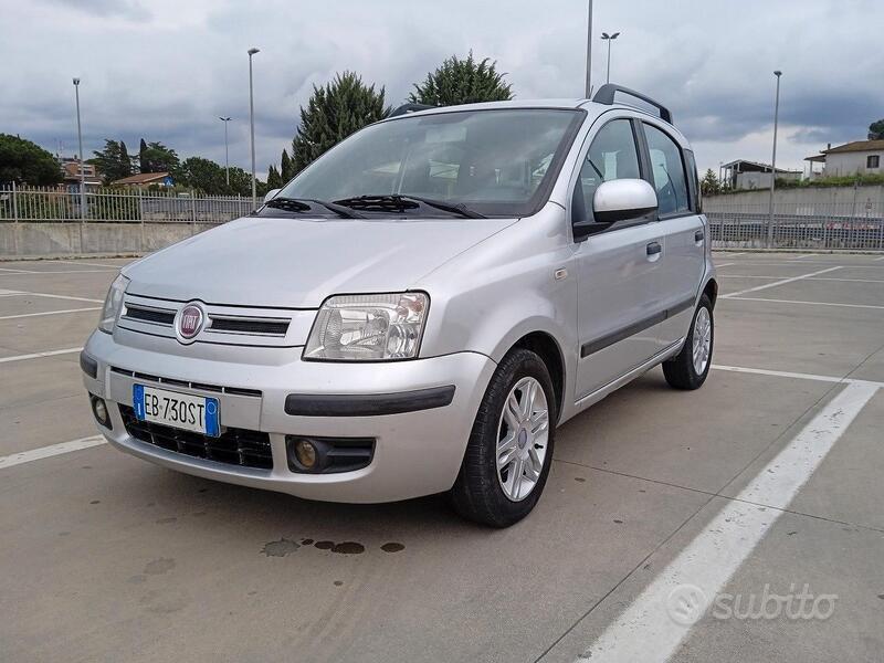 Usato 2010 Fiat Panda 1.2 Benzin 69 CV (3.500 €)