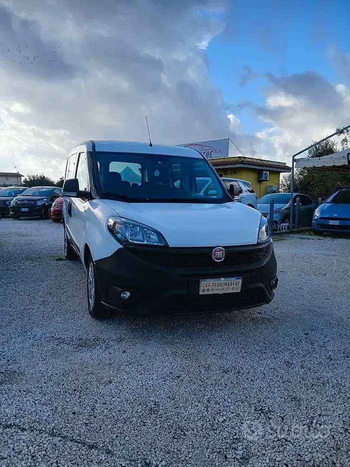 Usata Fiat Doblò 95 CV (69 kW) 2019 Bianco Monovolume