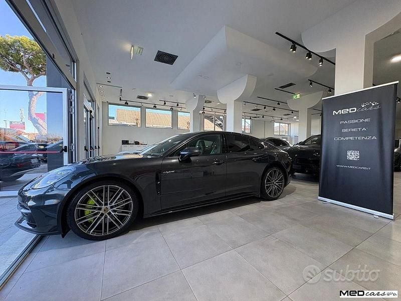 Usata Porsche Panamera 4 330 CV (242 kW) 2019 Grigio Berlina