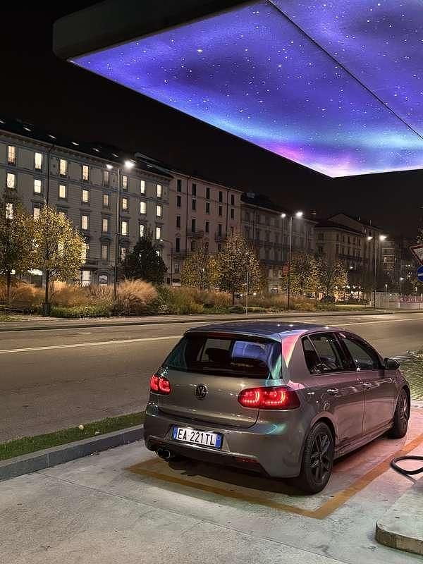 Usata VW Golf VI Highline 105 CV (77 kW) 2010 Utilitaria