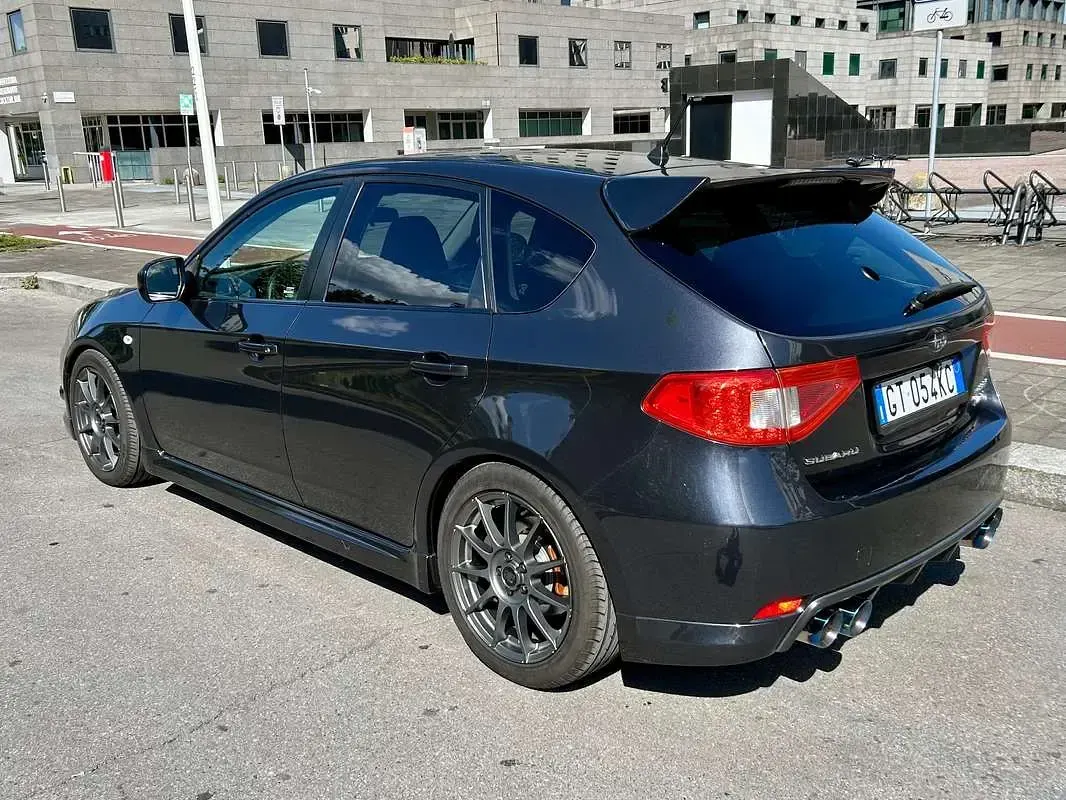 Usata Subaru Impreza 300 CV (220 kW) 2008 Grigio Berlina