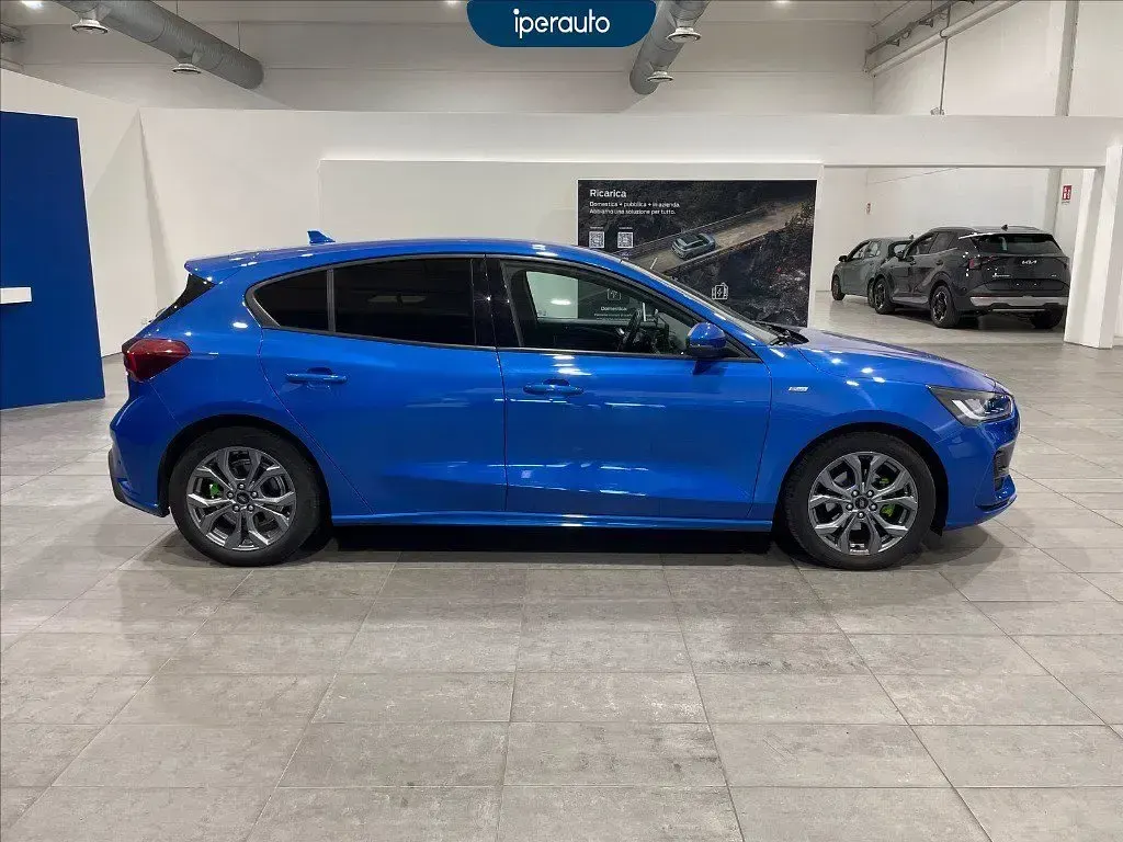 Usata Ford Focus ST-Line 125 CV (91 kW) 2023 Blu Berlina