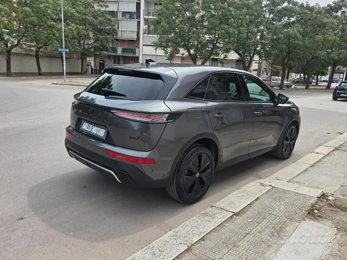 Usata DS Automobiles DS7 Crossback Performance 131 CV (96 kW) 2023 Grigio SUV