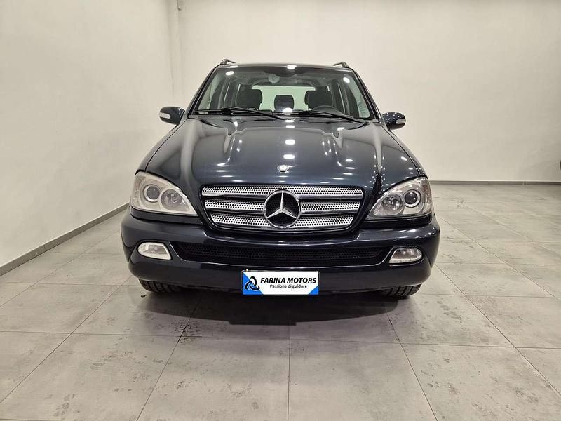 Usata Mercedes ML350 Edition 163 CV (119 kW) 2005 Blu/azzurro SUV