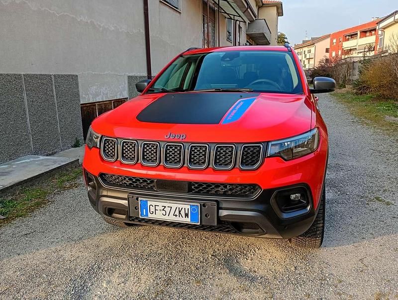 Usata Jeep Compass Trailhawk 241 CV (177 kW) 2021 Rosso SUV