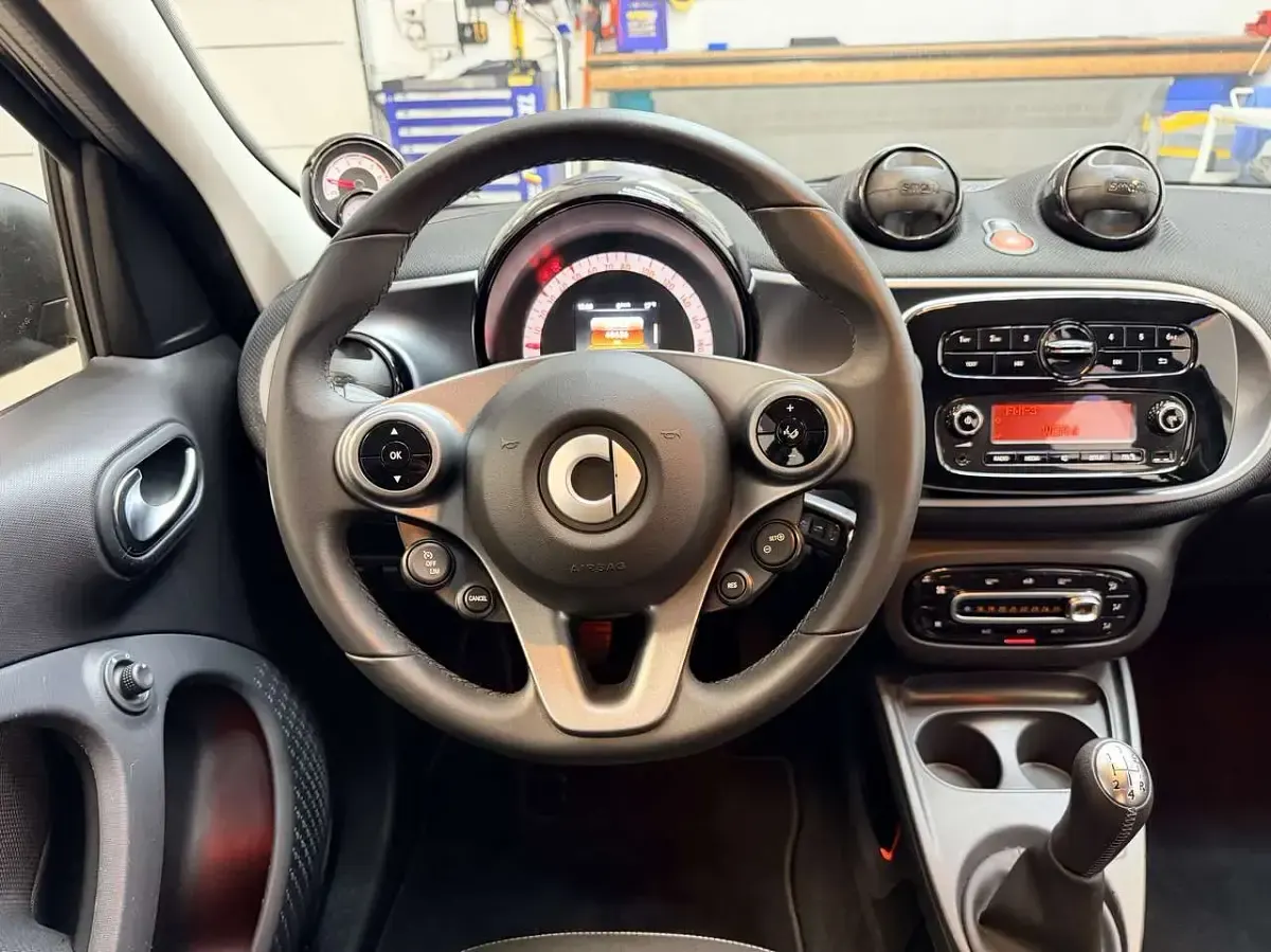 Usata Smart ForFour Passion 71 CV (52 kW) 2018 Nero Utilitaria