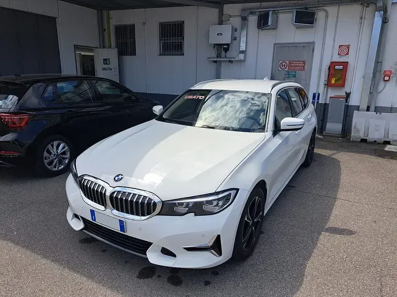 Usata BMW 320 Luxury Line 190 CV (139 kW) 2020 Station wagon