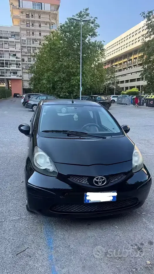 Usata Toyota Aygo 68 CV (50 kW) 2006 Nero Utilitaria