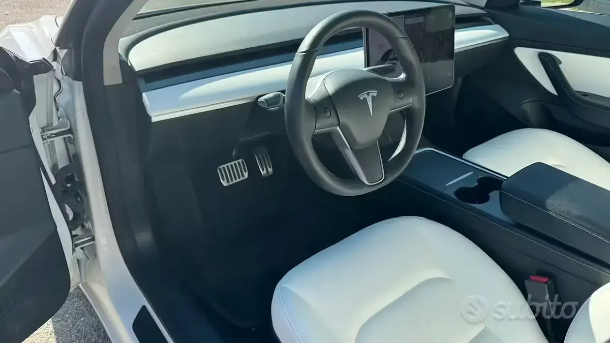 Usata Tesla Model 3 Long Range AWD 152 kW (208 CV) 2021 Bianco Berlina