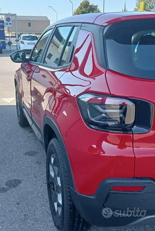 Usata Jeep Avenger Longitude 101 CV (74 kW) 2023 Rosso SUV