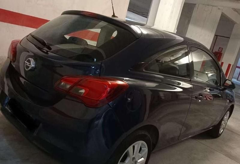 Blu/azzurro Usata 2016 Opel Corsa Tre volumi | 6250 € (Buon prezzo) - Immagine 1/4