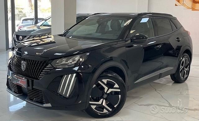 Usata Peugeot 2008 Allure 131 CV (96 kW) 2025 Nero SUV