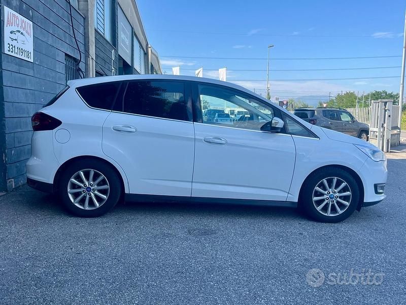 Usata Ford C-MAX Titanium 95 CV (69 kW) 2015 Bianco Monovolume
