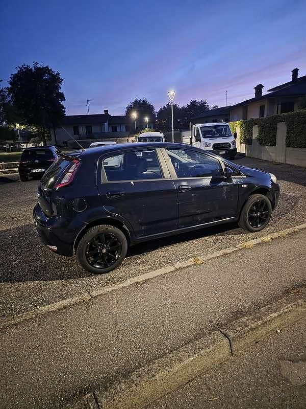 Usata Fiat Punto Evo 77 CV (56 kW) 2011 Utilitaria