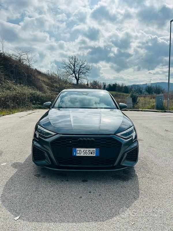 Usata Audi A3 S-Line 116 CV (85 kW) 2021 Grigio Berlina