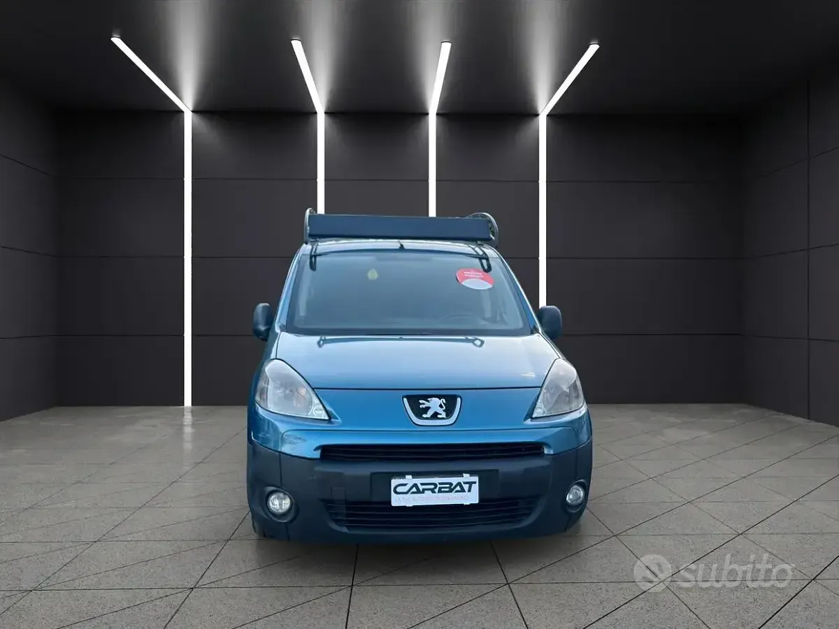 Usata Peugeot Partner 90 CV (66 kW) 2011 Bluazzurro Monovolume