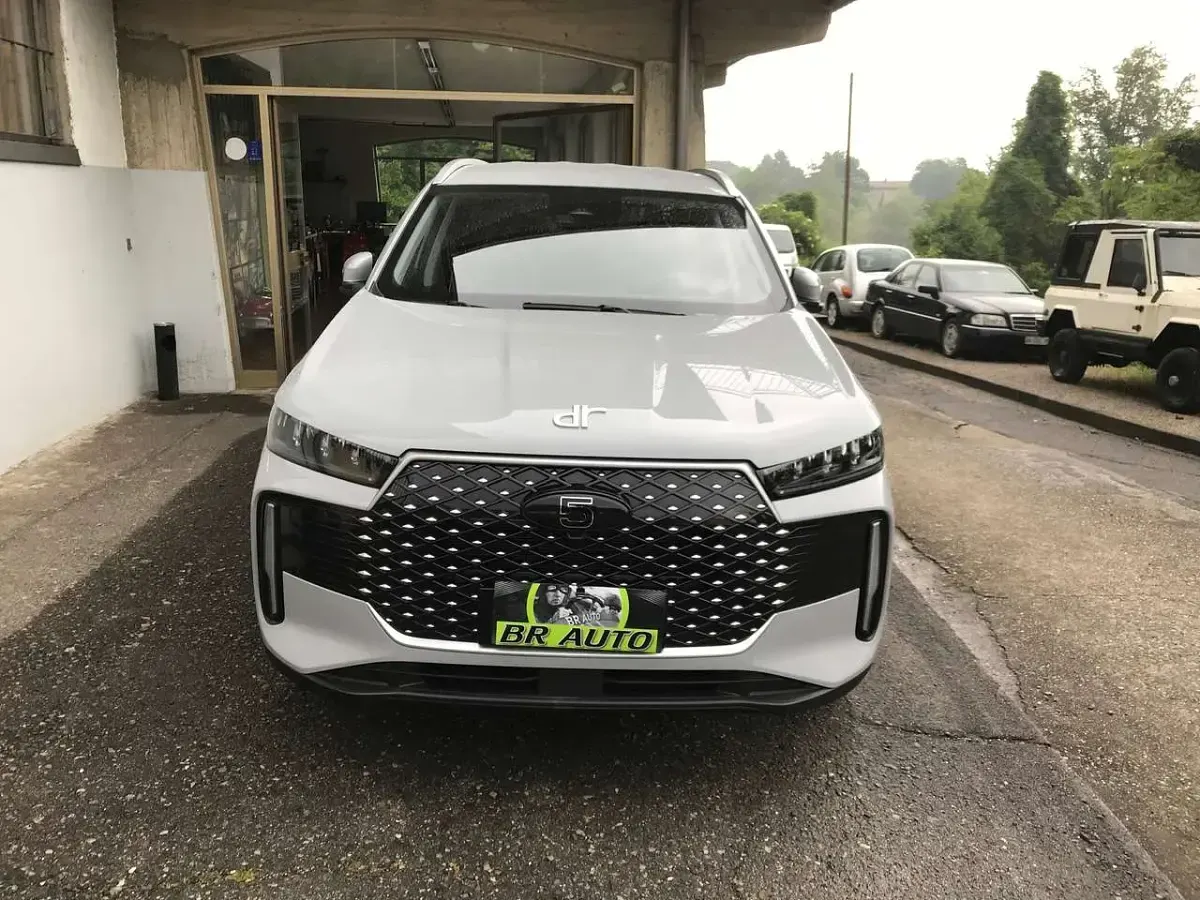 Nuevo DR DR 5.0 95 CV (69 kW) 2026 Gris SUV