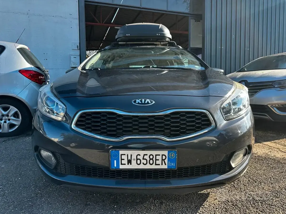 Begagnad Kia Ceed Sportswagon Active 100 HK (73 kW) 2014 Grå Kombi